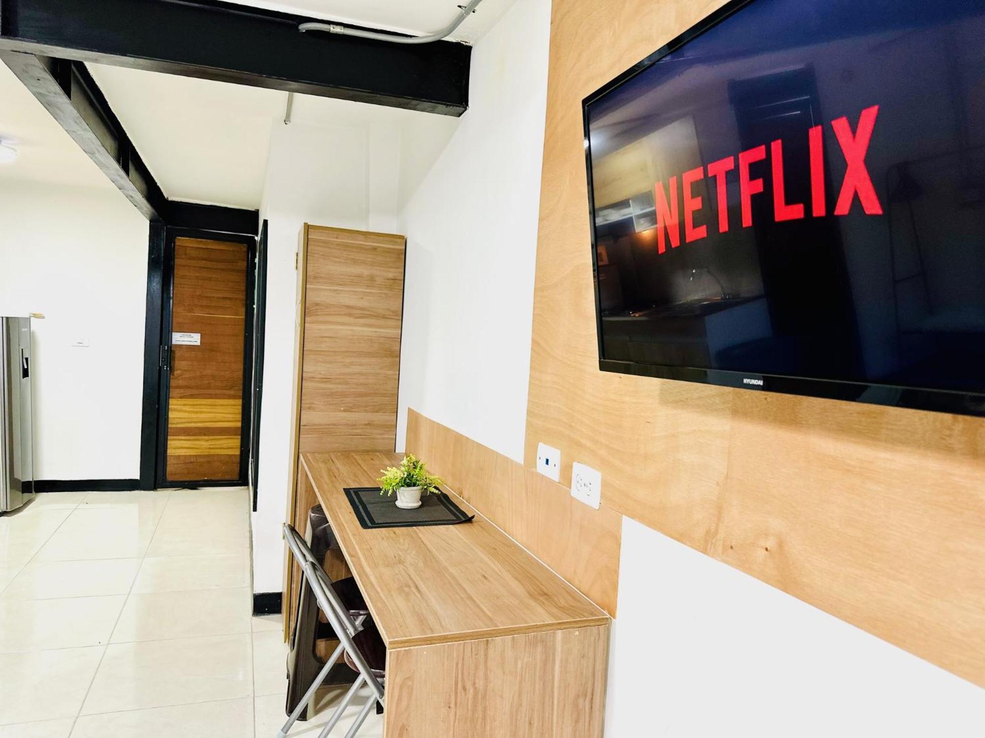 Malibu Loft Hotel 메딜린 외부 사진